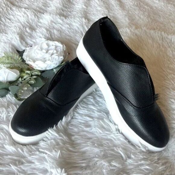 Catherine Malandrino Fur Tongue Black Platform Sneakers - Picture 4 of 12